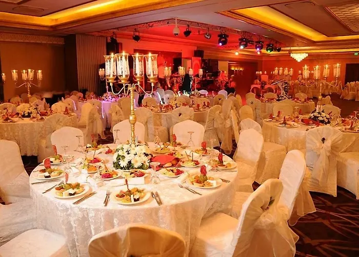 Crown Palace Ultra Ξενοδοχείο 5*