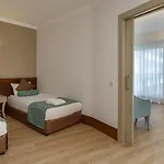 Crown Palace Ultra Ξενοδοχείο 5*