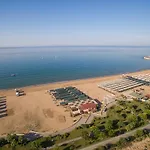 Crown Palace Ultra 5* Σιντέ
