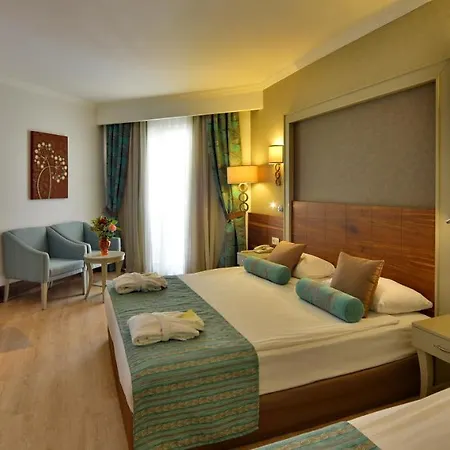 Crown Palace Ultra シダ