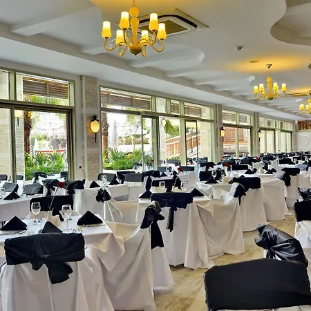 Hotel Crown Palace Ultra