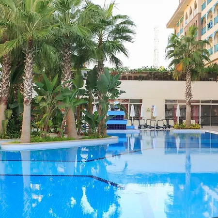 מלון Crown Palace Ultra