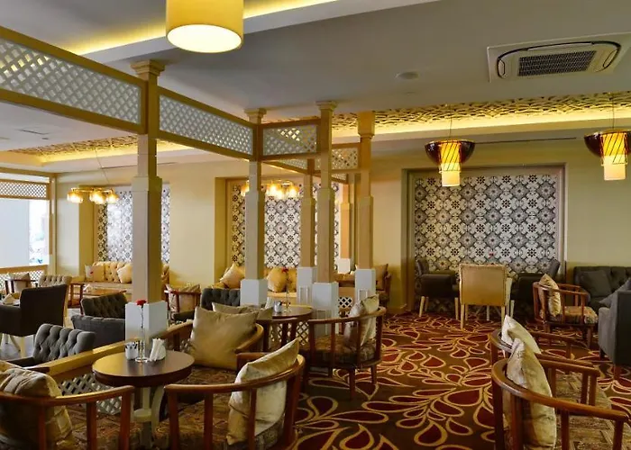 Crown Palace Ultra 酒店