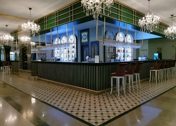 酒店 Crown Palace Ultra