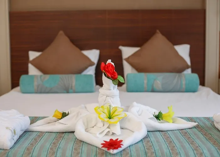 Hotel Crown Palace Ultra Side