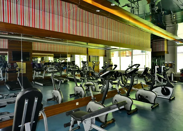 Crown Palace Ultra Hotel 5*