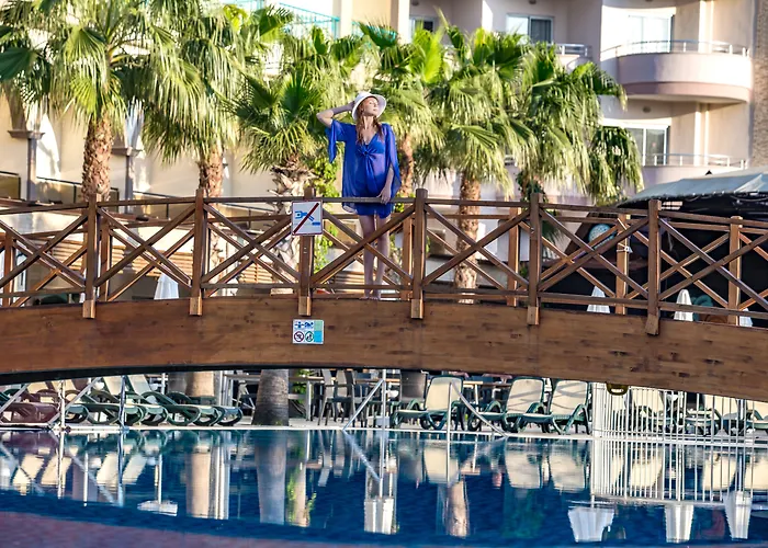 Crown Palace Ultra 5*