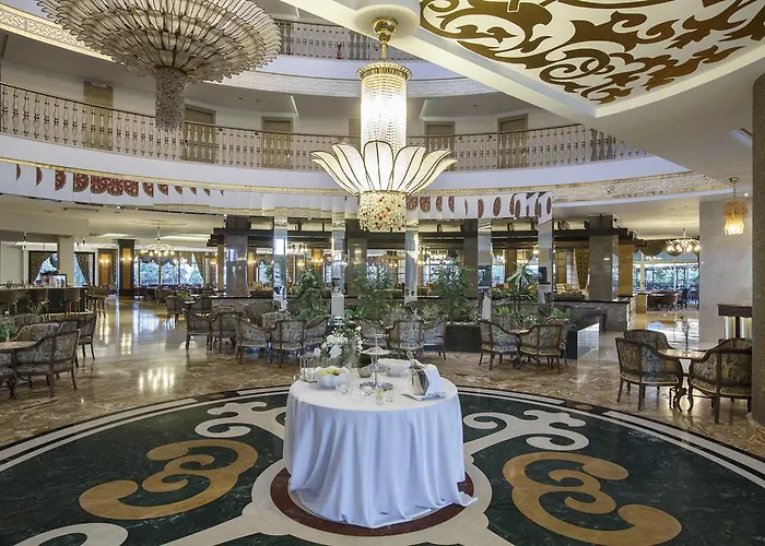 Hotel Crown Palace Ultra Side