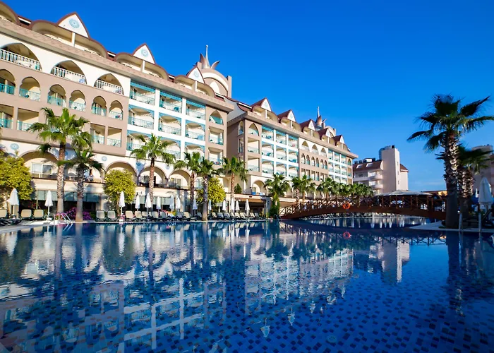 Hotel Crown Palace Ultra 5*