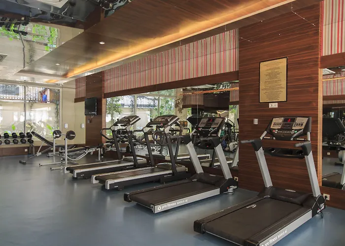 Hotel Crown Palace Ultra 5*