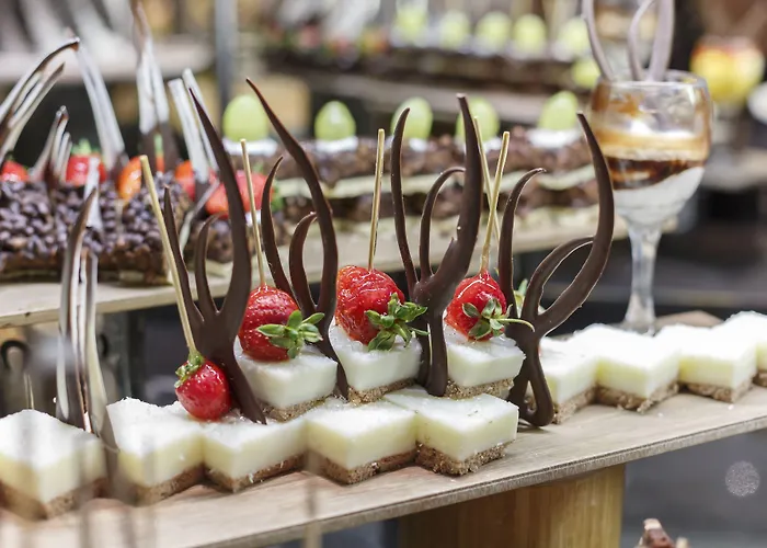 Crown Palace Ultra Hotel 5*