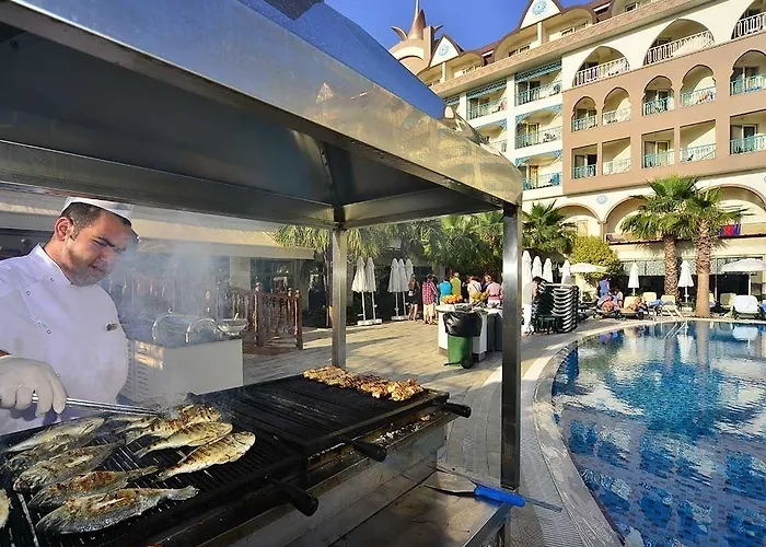 Crown Palace Ultra Side