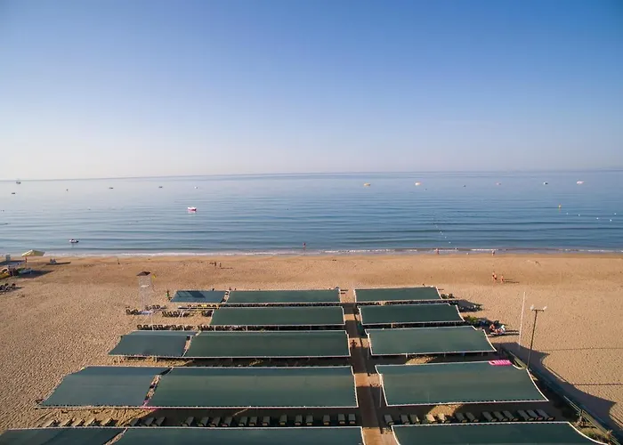 Hotel Crown Palace Ultra