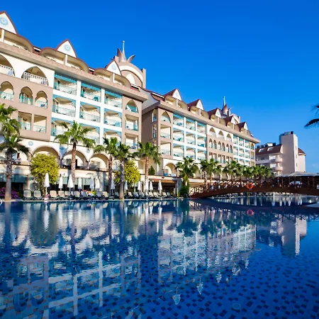 Crown Palace Ultra סייד