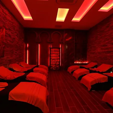 Hotell Crown Palace Ultra