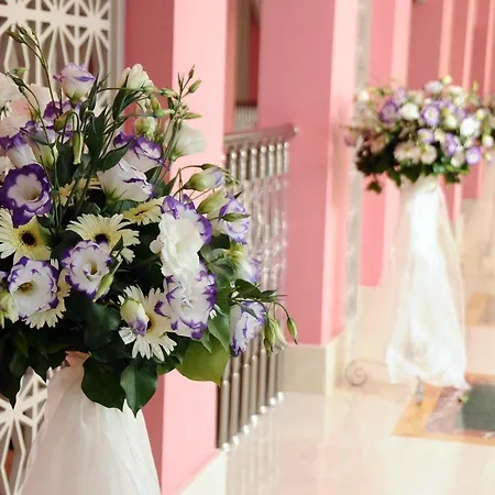 Crown Palace Ultra Hotell 5*