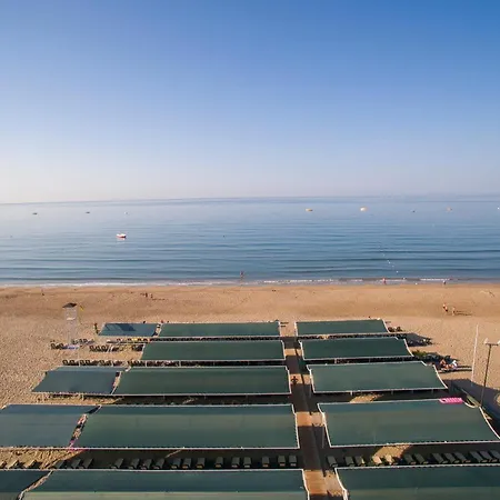 Hotell Crown Palace Ultra