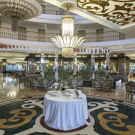 Hotel Crown Palace Ultra Side