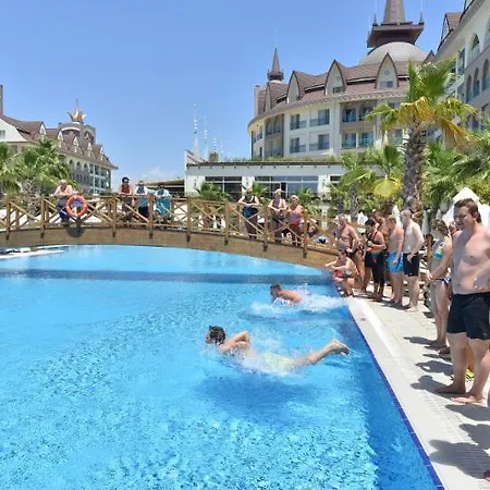 Otel Crown Palace Ultra Side